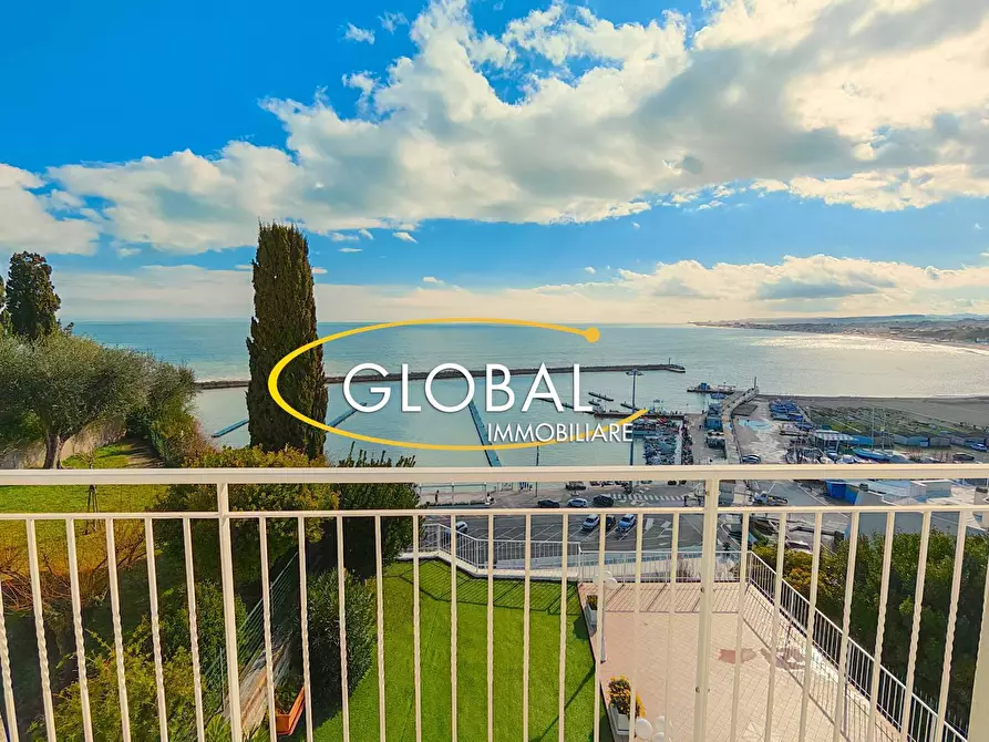 Immagine 10 di Attico in vendita  a Numana