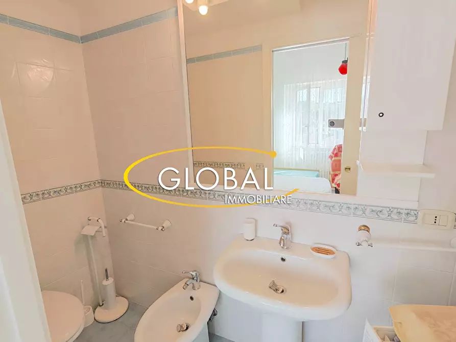 Immagine 48 di Attico in vendita  a Numana