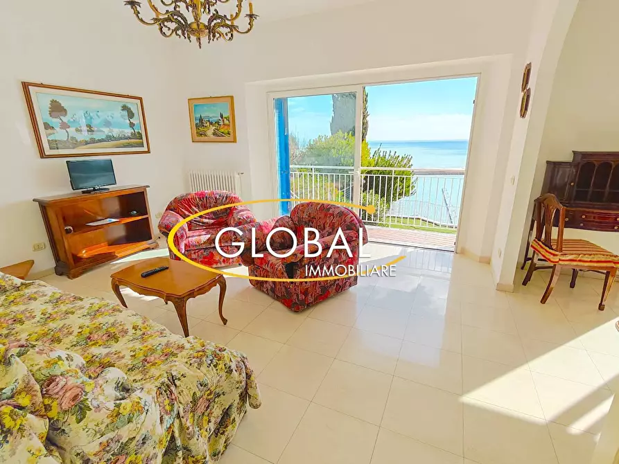 Immagine 26 di Attico in vendita  a Numana