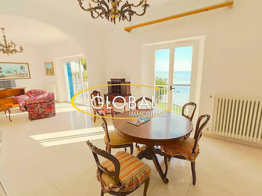 Immagine 20 di Attico in vendita  a Numana