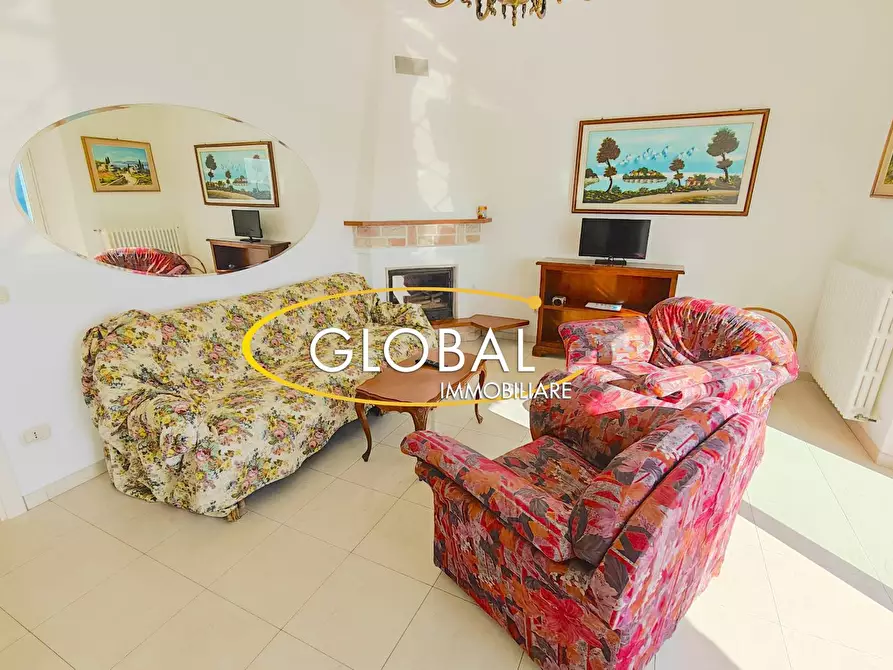 Immagine 29 di Attico in vendita  a Numana