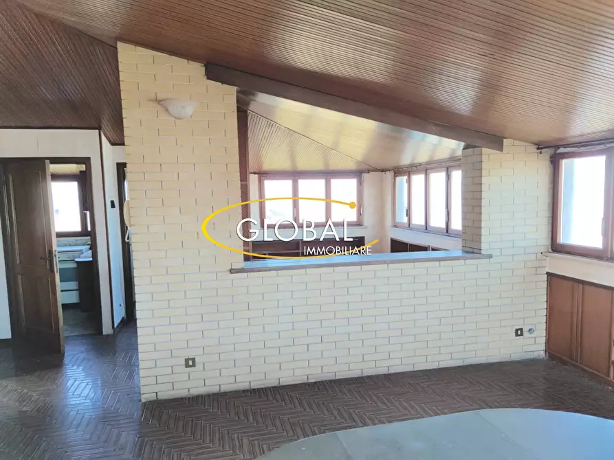 Immagine 30 di Villa in vendita  a Ancona