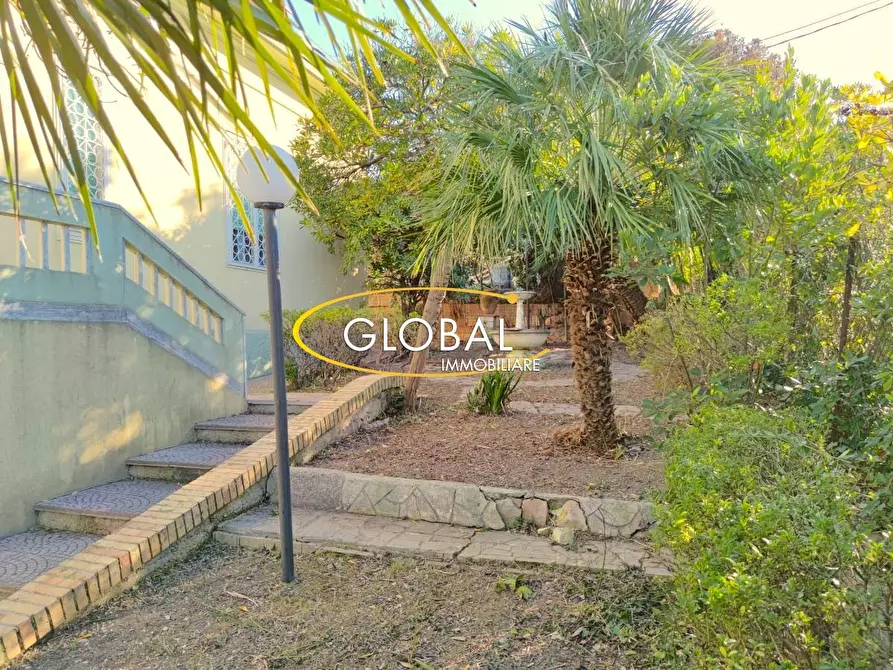 Immagine 27 di Villa in vendita  a Ancona