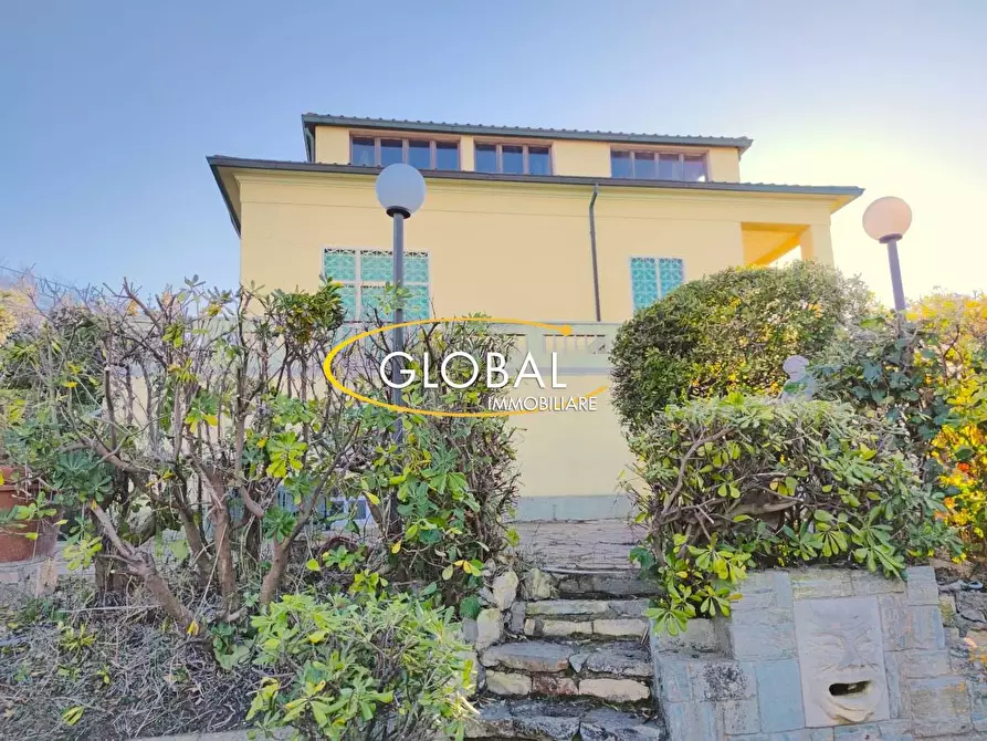 Immagine 14 di Villa in vendita  a Ancona