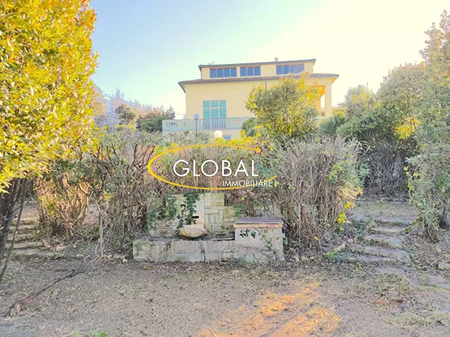 Immagine 15 di Villa in vendita  a Ancona