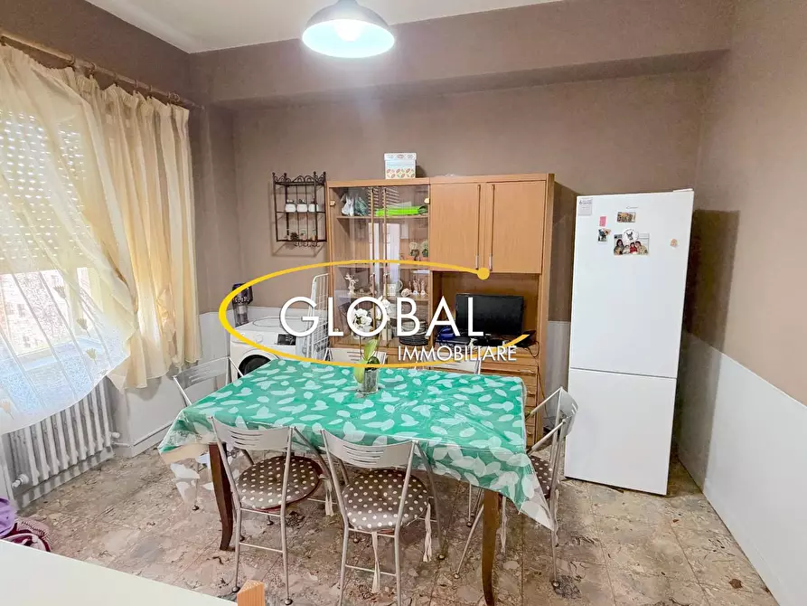 Immagine 11 di Appartamento in vendita  a Ancona