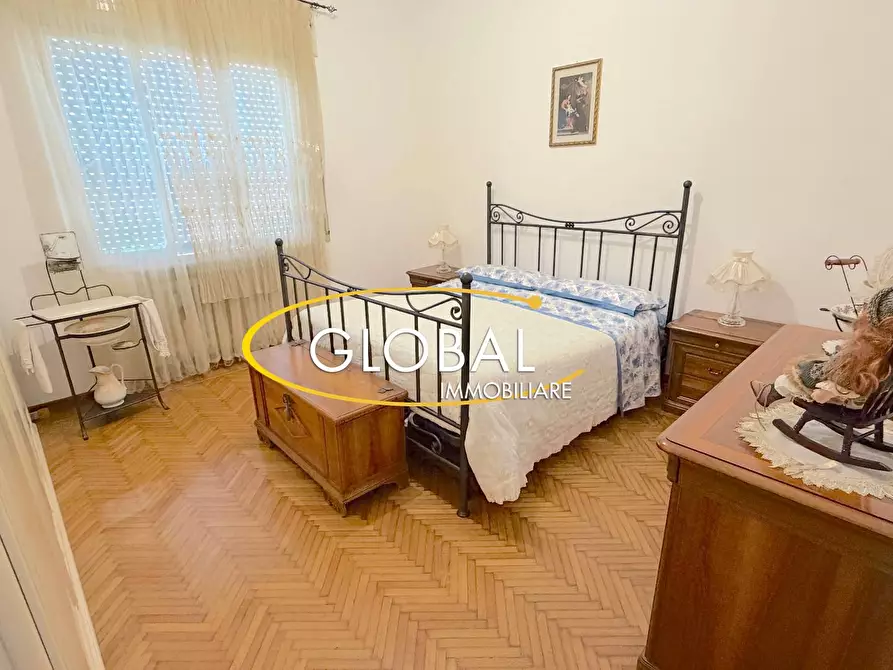 Immagine 17 di Appartamento in vendita  a Ancona