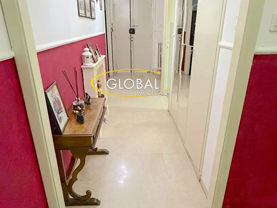 Immagine 5 di Appartamento in vendita  a Ancona