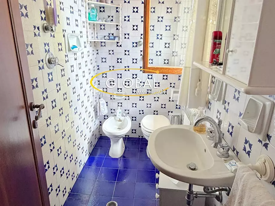 Immagine 46 di Villa in vendita  in Via Del Golfo a Ancona