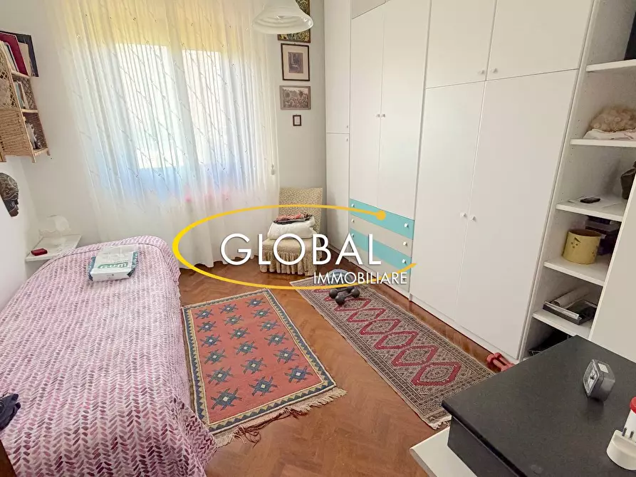 Immagine 42 di Villa in vendita  in Via Del Golfo a Ancona