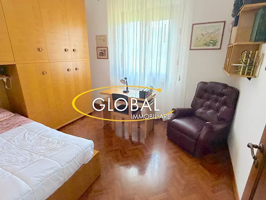 Immagine 41 di Villa in vendita  in Via Del Golfo a Ancona