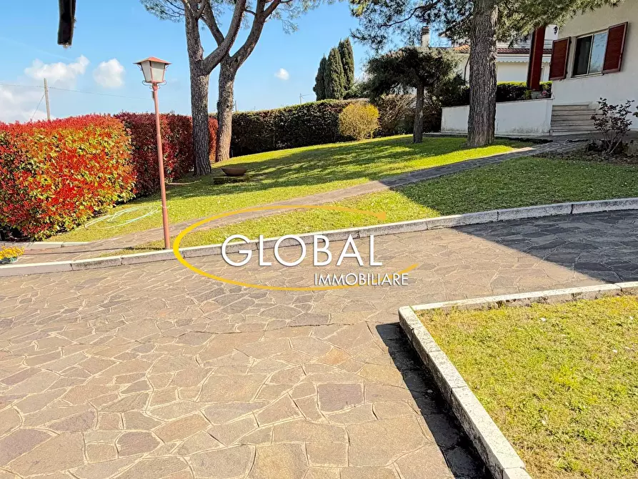 Immagine 7 di Villa in vendita  in Via Del Golfo a Ancona