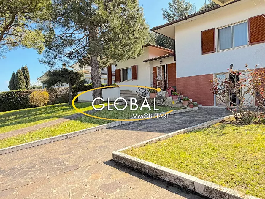Immagine 6 di Villa in vendita  in Via Del Golfo a Ancona