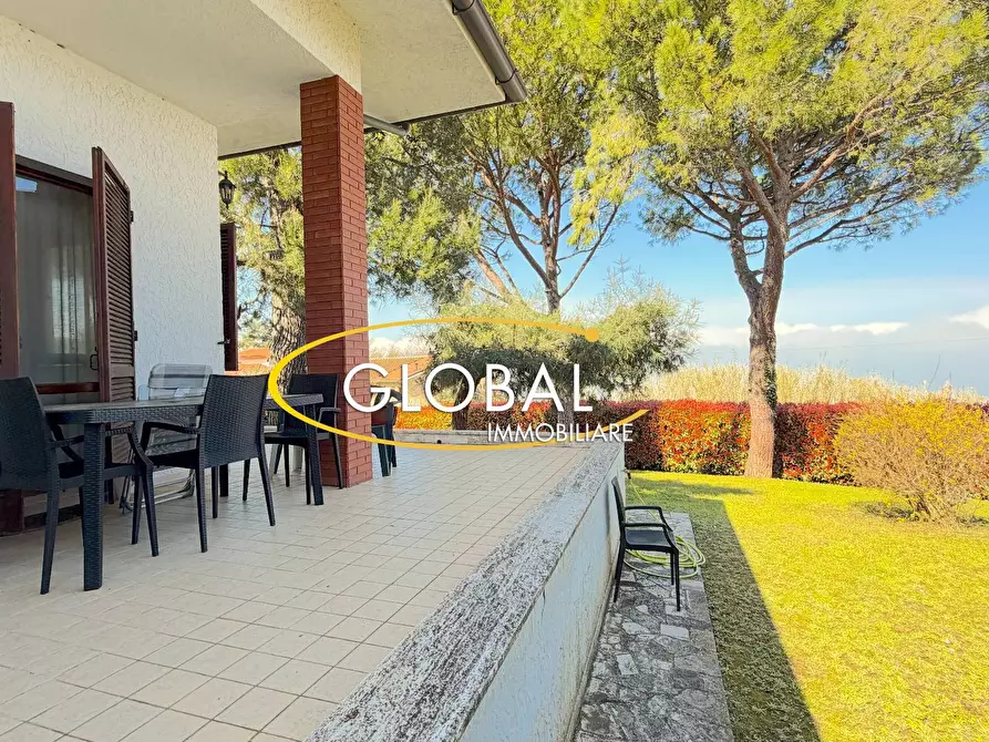 Immagine 21 di Villa in vendita  in Via Del Golfo a Ancona