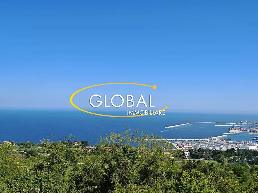 Immagine 2 di Villa in vendita  in Via Del Golfo a Ancona