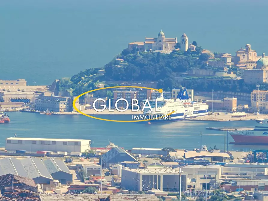 Immagine 4 di Villa in vendita  in Via Del Golfo a Ancona