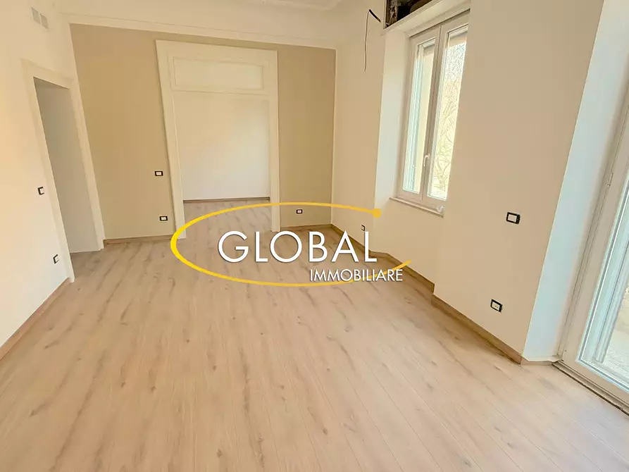 Immagine 3 di Appartamento in vendita  in Viale Della Vittoria a Ancona