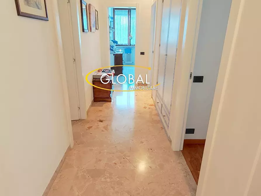 Immagine 8 di Appartamento in vendita  in Via Panoramica a Ancona