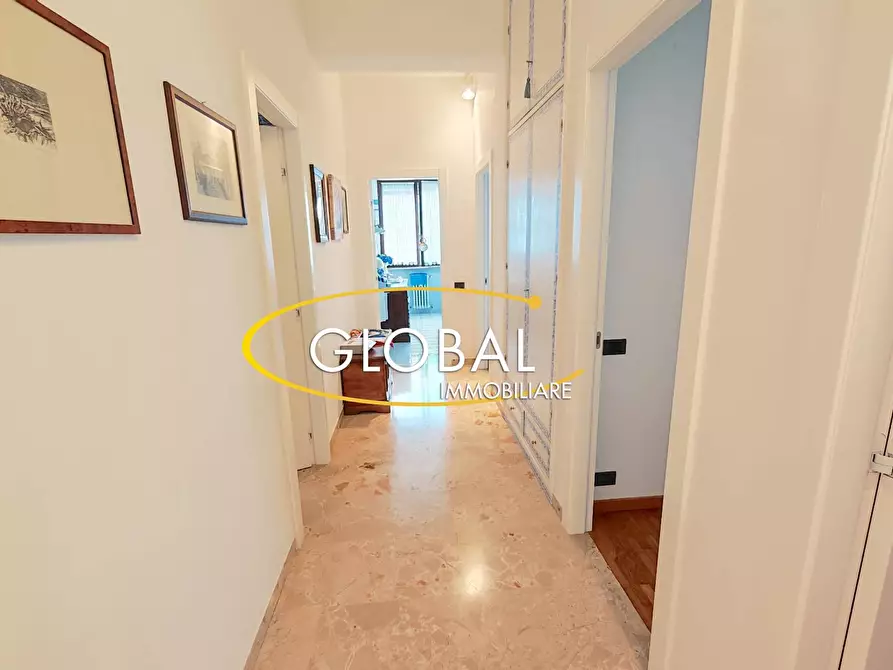 Immagine 9 di Appartamento in vendita  in Via Panoramica a Ancona