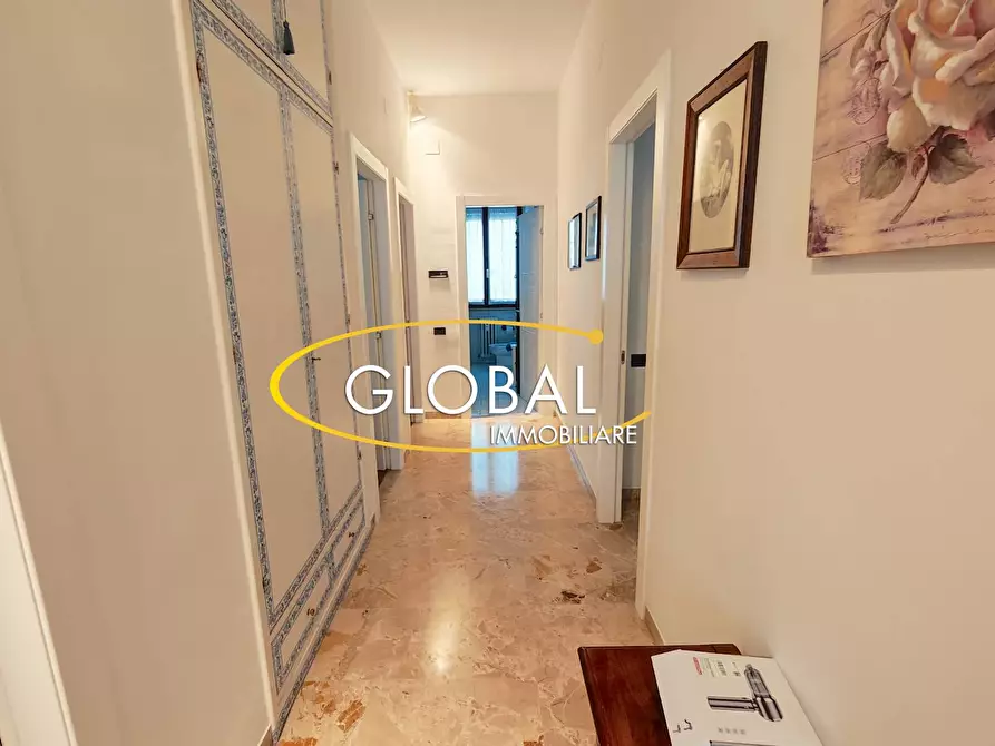 Immagine 10 di Appartamento in vendita  in Via Panoramica a Ancona