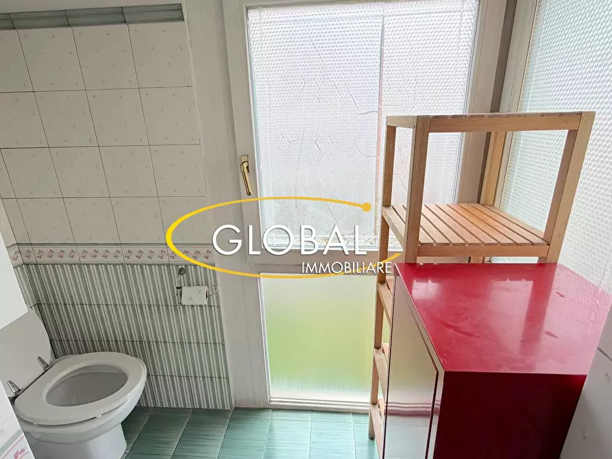 Immagine 14 di Appartamento in vendita  a Ancona