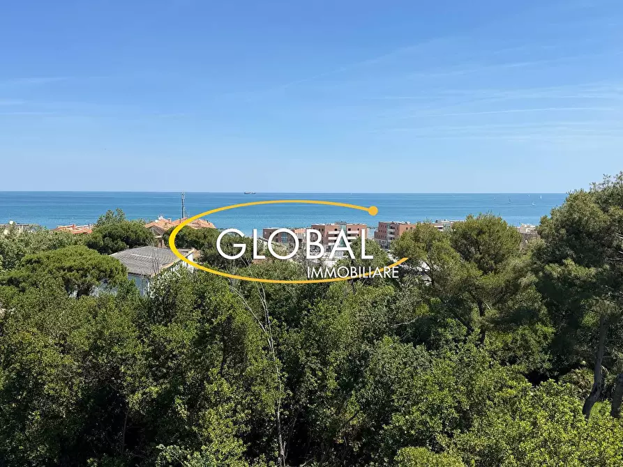 Immagine 7 di Appartamento in vendita  a Ancona