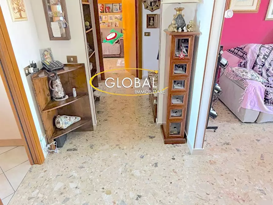 Immagine 23 di Appartamento in vendita  a Ancona