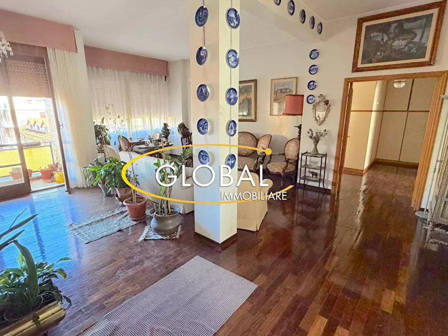 Immagine 1 di Appartamento in vendita  a Ancona