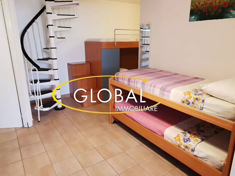 Immagine 11 di Appartamento in vendita  a Numana