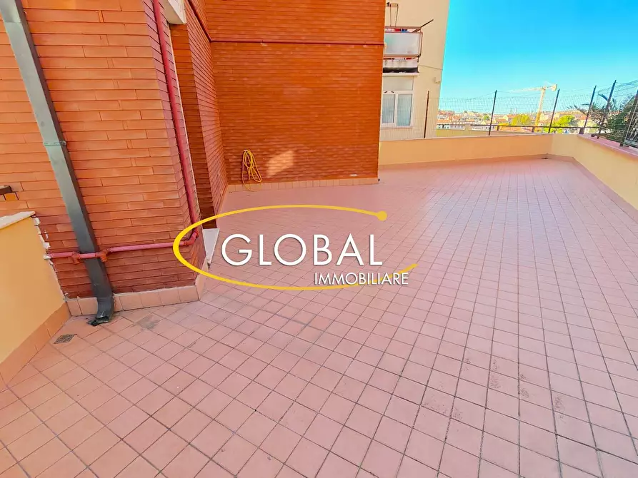 Immagine 3 di Appartamento in vendita  a Ancona