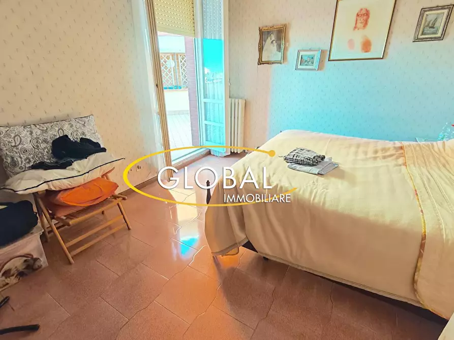 Immagine 21 di Appartamento in vendita  a Ancona