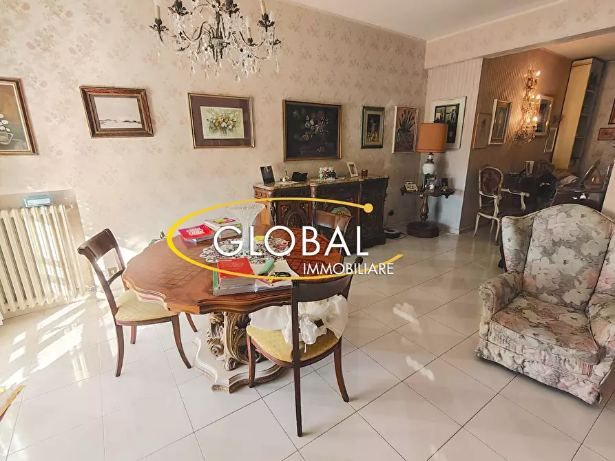 Immagine 9 di Appartamento in vendita  a Ancona