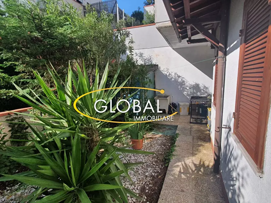 Immagine 14 di Villetta a schiera in vendita  in via Positano a Numana