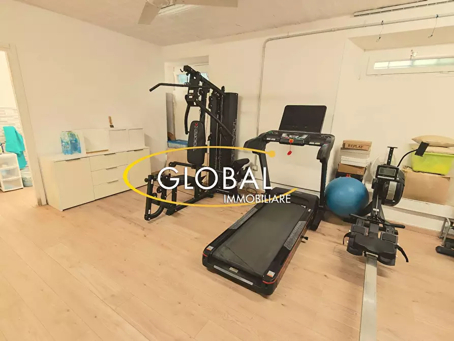 Immagine 6 di Magazzino in affitto  in Via Vito Volterra a Ancona