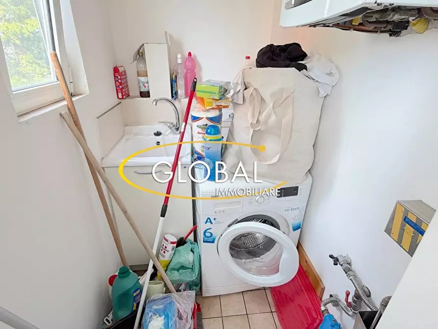 Immagine 16 di Appartamento in vendita  in Via Delle Tavernelle a Ancona