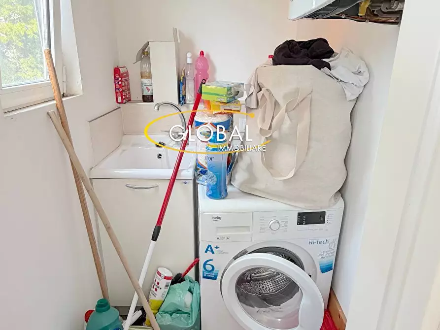 Immagine 17 di Appartamento in vendita  in Via Delle Tavernelle a Ancona