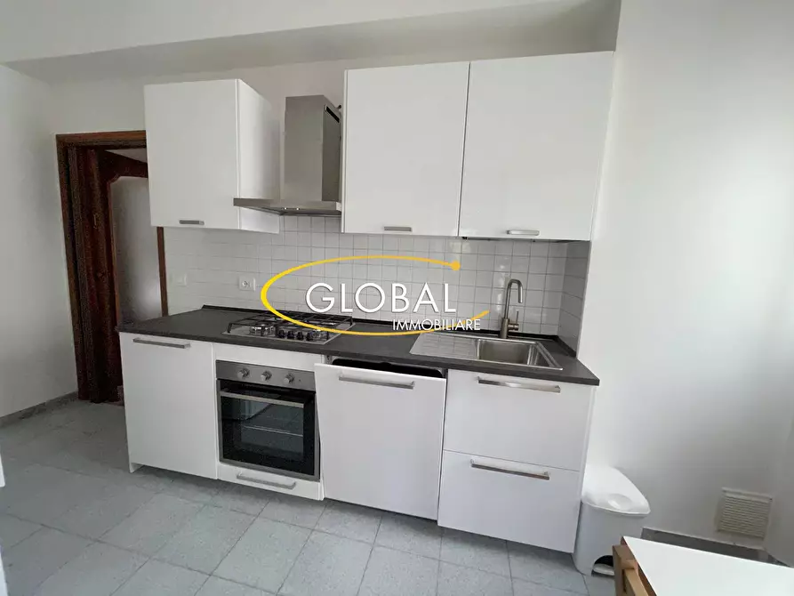 Immagine 3 di Appartamento in affitto  in Via Emilio Baldassari a Ancona