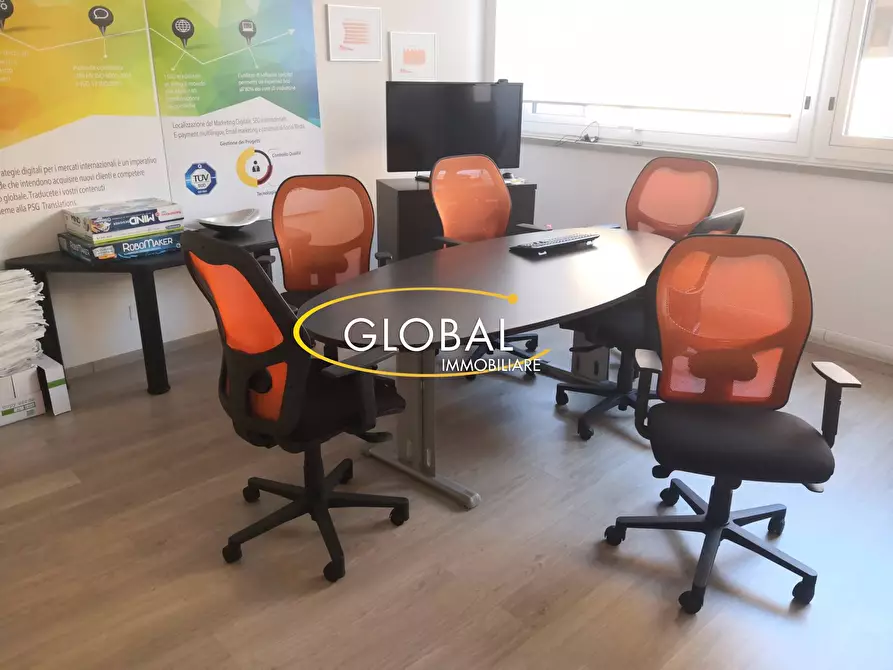 Immagine 2 di Ufficio in affitto  in Corso Stamira a Ancona