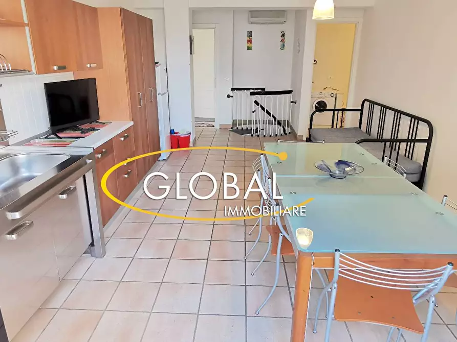 Immagine 2 di Appartamento in vendita  a Numana