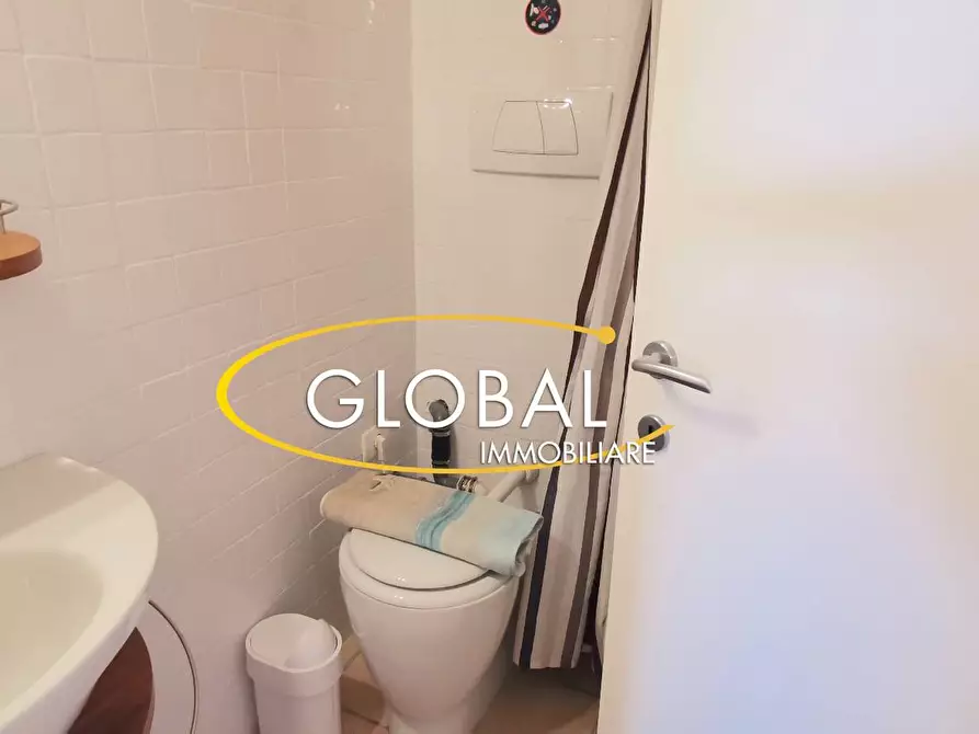 Immagine 16 di Appartamento in vendita  a Numana