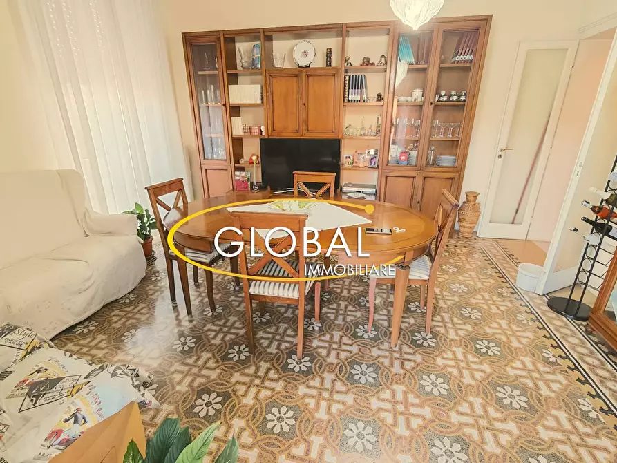 Immagine 5 di Appartamento in vendita  a Ancona