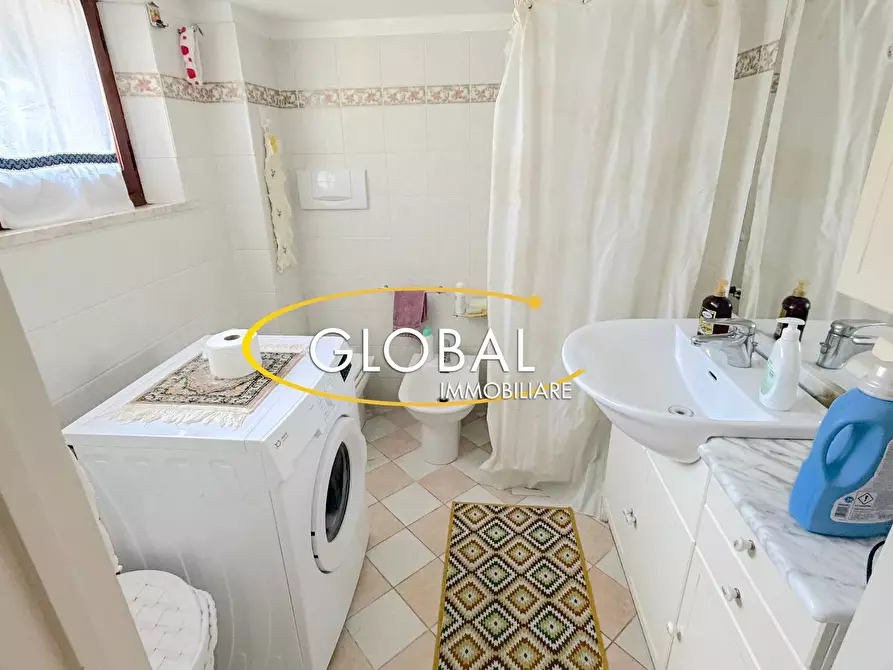 Immagine 47 di Villa in vendita  in Via Del Golfo a Ancona