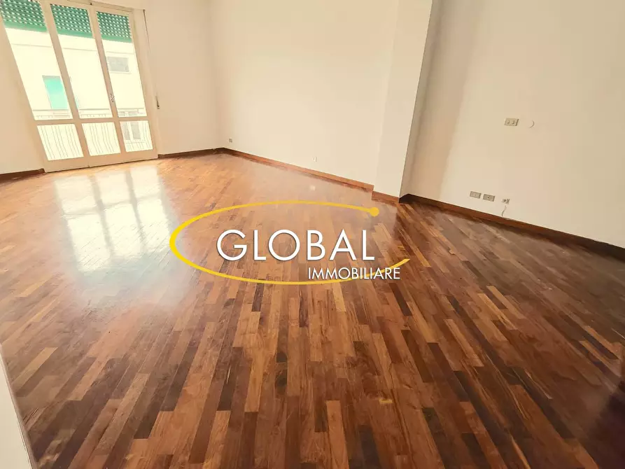 Immagine 10 di Appartamento in vendita  in Via Rodi a Ancona