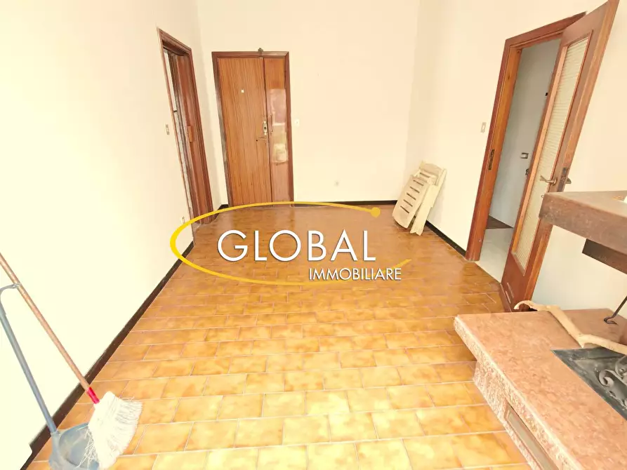 Immagine 15 di Appartamento in vendita  in Via Rodi a Ancona