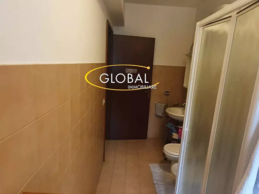Immagine 14 di Appartamento in vendita  in Via Ruggeri a Ancona