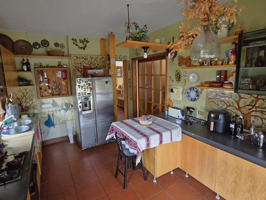 Immagine 17 di Villa in vendita  in Strada Carducci 3/b a Bari