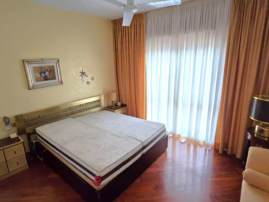 Immagine 21 di Villa in vendita  in Strada Carducci 3/b a Bari