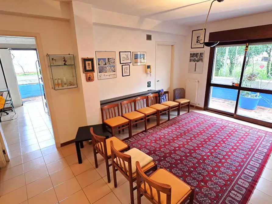 Immagine 34 di Villa in vendita  in Strada Carducci 3/b a Bari