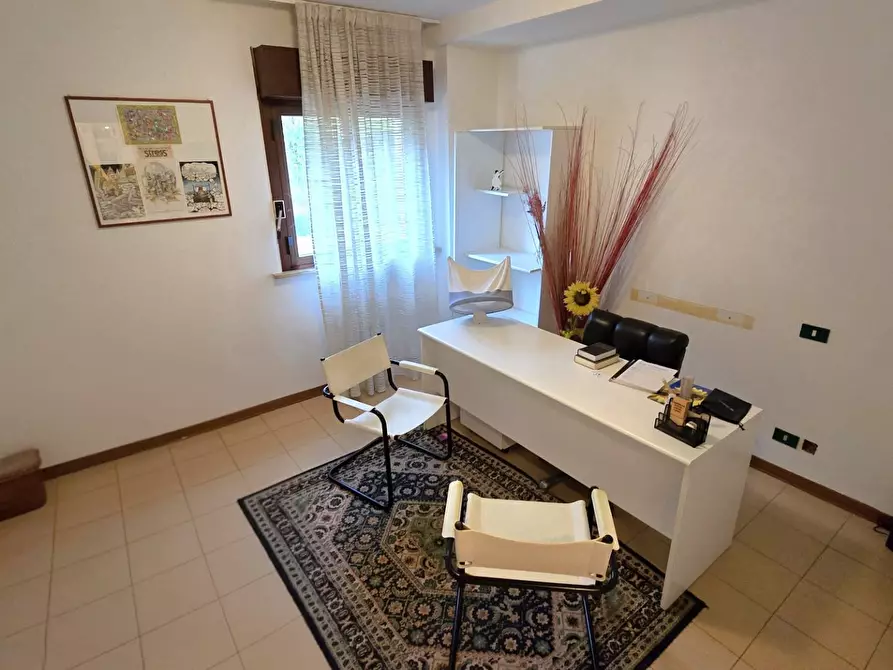 Immagine 35 di Villa in vendita  in Strada Carducci 3/b a Bari