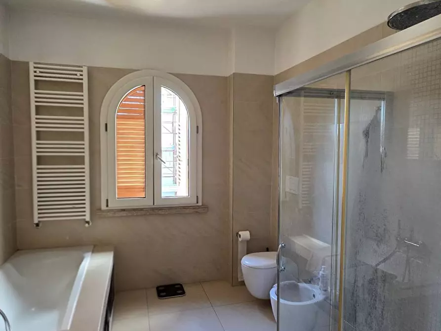 Immagine 21 di Villa in vendita  in VIA TOMMASO SICILIANI 6 a Bari